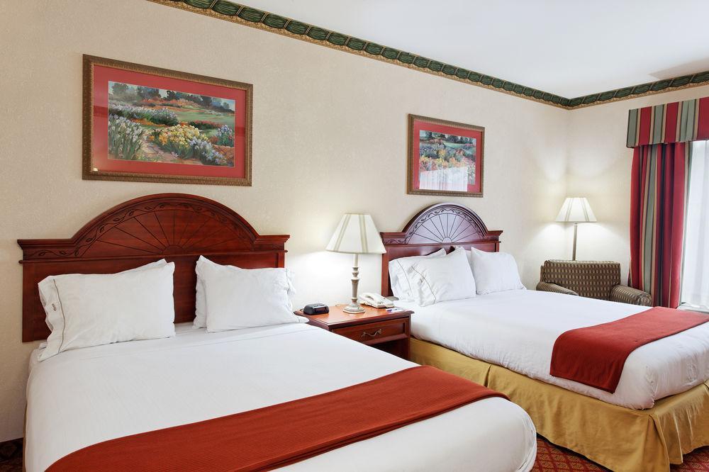 Holiday Inn Express & Suites Tupelo By Ihg Rom bilde
