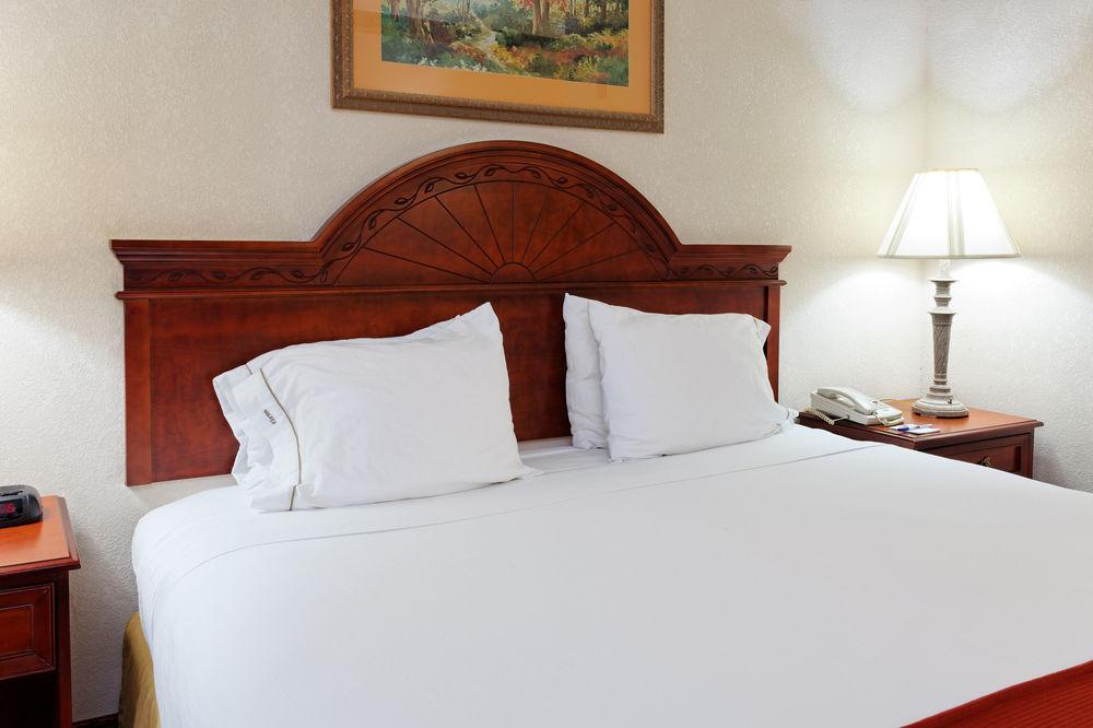 Holiday Inn Express & Suites Tupelo By Ihg Eksteriør bilde