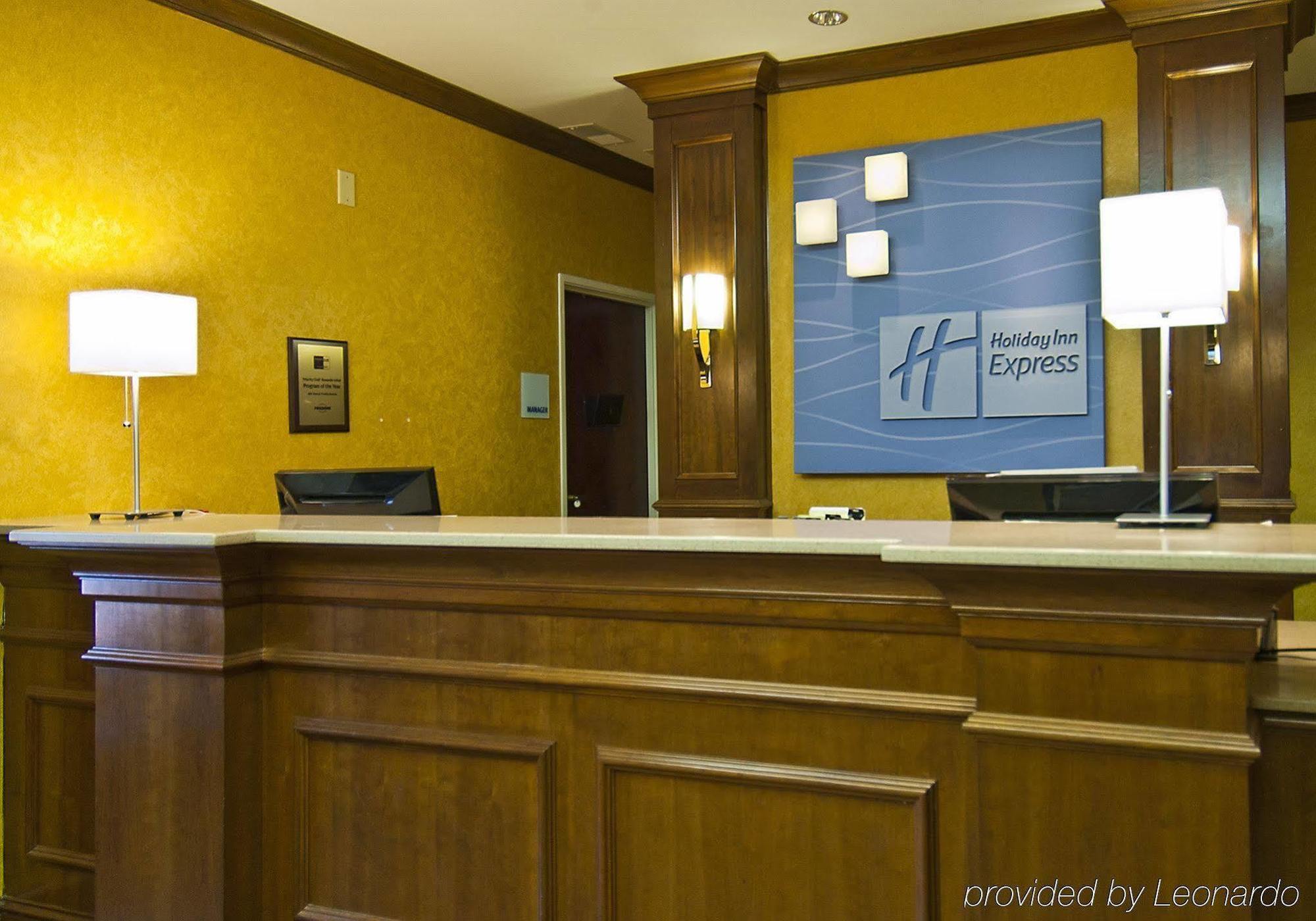 Holiday Inn Express & Suites Tupelo By Ihg Interiør bilde